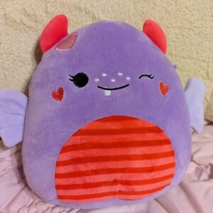 💗 Atwater 8” Valentines Squishmallows 2024